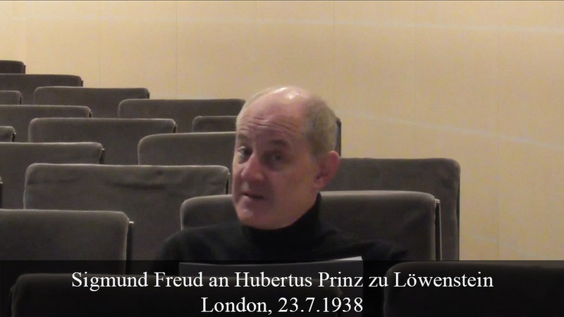 Bernd Geiling liest einen Brief Sigmund Freuds