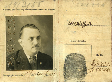 Passport: Carl Meffert