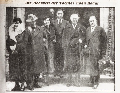 Newspaper photo of the wedding of Dana and Ulrich Becher