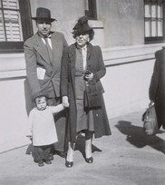 Photo: Ulrich Becher, his mother Elise Becher and Ulrich Becher's son Martin Roda Becher in New York.